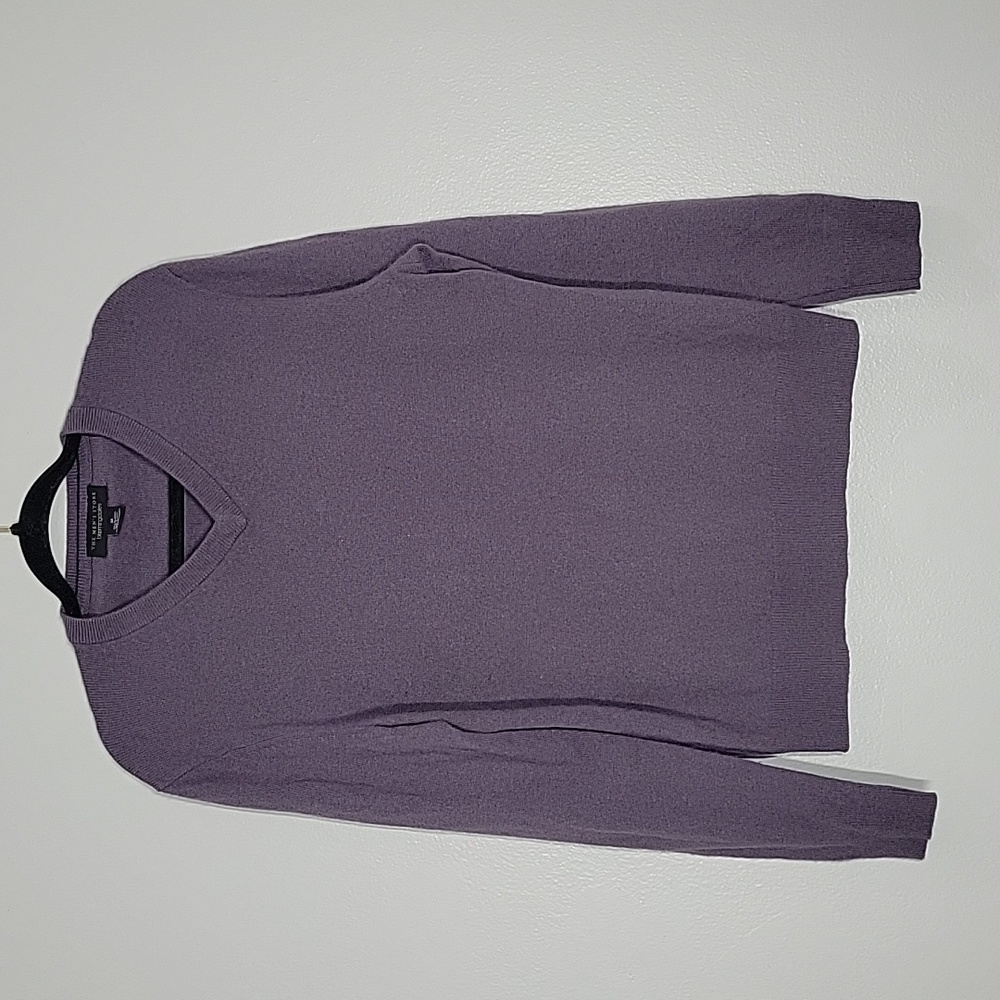 The Men's Store Bloomingdale's cashmere v-neck Men's sweater